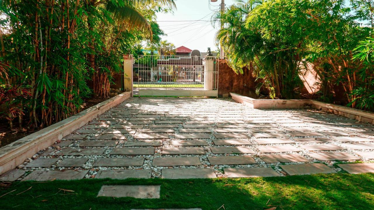 Villa Los Aguiluchos Chetumal Exterior photo